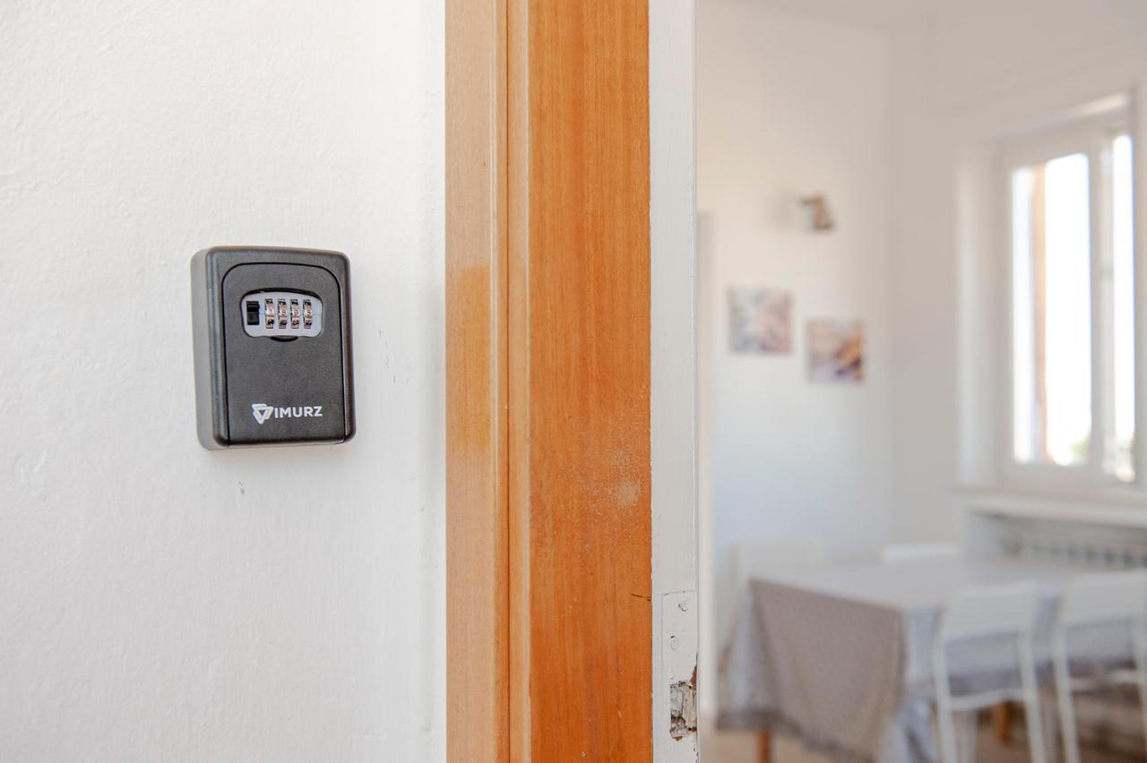 Suite Attico In Centro - Parcheggio Gratuito Livorno Exteriör bild